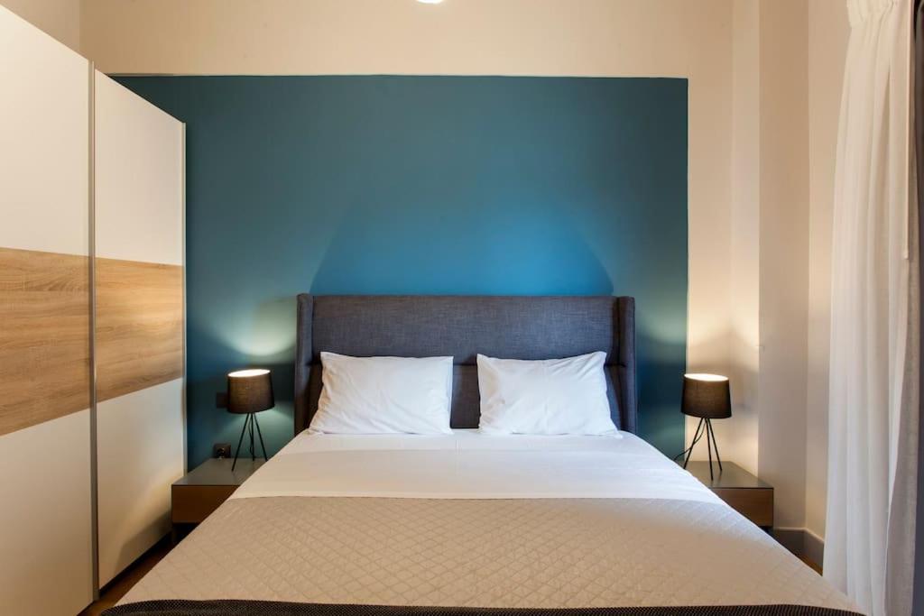 Minimal Loft Art With Sea View Over Heraklion Harbour Eksteriør billede