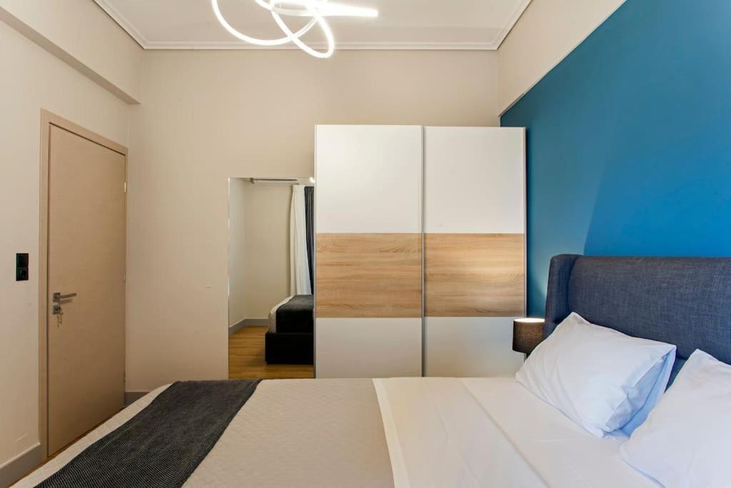 Minimal Loft Art With Sea View Over Heraklion Harbour Eksteriør billede
