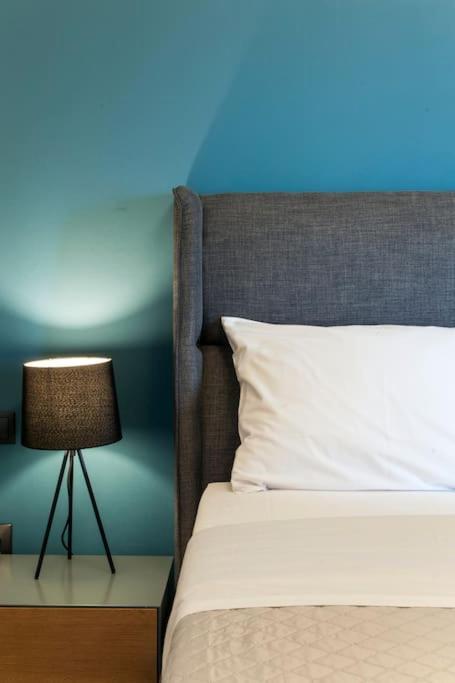 Minimal Loft Art With Sea View Over Heraklion Harbour Eksteriør billede